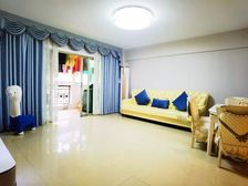 松柏比较新的小区之一世嘉花园 实用的小三房 装修漂亮欢迎咨询