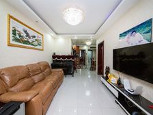 号外!6/12/21号线三轨交汇,精装修一楼带院子