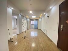 实地拍摄 小高层次顶楼 南北通透两房 电梯可地库