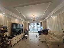 房东急了,南北通飞机户型,豪华装修,拎包入住,带车位看房随时