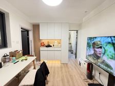 精装一房 看房随时 中国中学哟