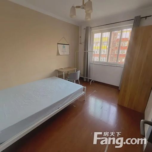 可月付 一号线梨园站0距离 两家合租 北向次卧带空调可做饭