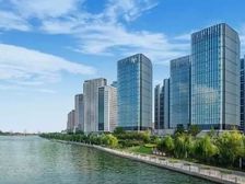 通州新城核心区、运河边上、地铁六号线北关站,楼下大运河星巴克