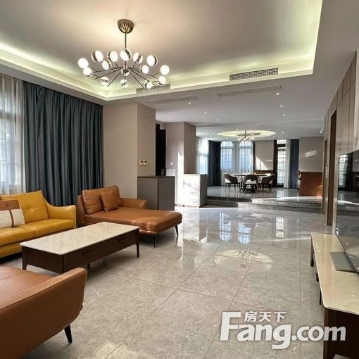远洋傲北电梯别墅,5个卧室4个朝南,带地暖新风,双车库