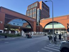 互联宝D 精装 独立空调 有上下水 可营业可办公大连路东外滩