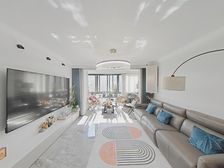 诚售2年精装70万全送,近双地铁口200米,诚心出售,价好谈