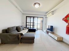 保利飞机户型2房,近医院 出行方便 精装可拎包入住 南北通透