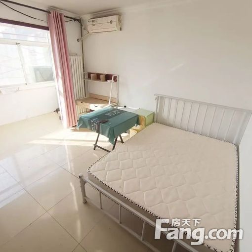 0中介 1号线梨园地铁站 梨园北小区 三家合租 朝南主卧阳台