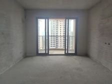 鼎威花园 4室2厅 127㎡ 毛坯 很少有的户型