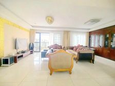 景湖春晓 花园中间位置 两梯三户南北通透