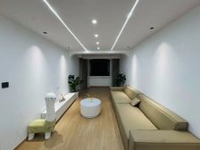 此房业主诚心出售 看房有钥匙 中间楼层 中间位置 价格可谈