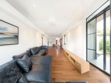 SSS好房!业主出国 !次顶楼视野开阔。全南户型,厨卫全明