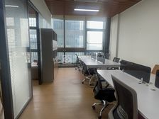 特价稀有小面积!寰宇汇金UCC,精装办公室,设备齐全拎包可用