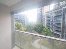 地铁6号线旁,龙湖九里晴川洋房,朝中庭