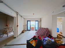 真正的捡耙活好房 正看中庭 业主倒送钱给你 楼层好 抓紧哦