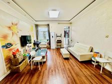 实拍新上两房两卫,3开间朝南,飞机户型,诚售好谈,3免费车位