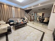 月亮河联排 边套西边大花园 精装修 做好的四房 带大露台!!