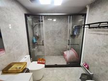 泰晤士风情街, 豪华全送,固定车位免费,出门有轨电车,诚售