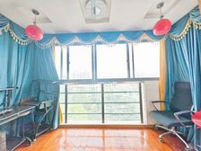 红妆带绾,佳期已定。此套温馨两居室,布局浪漫,静待开启美好