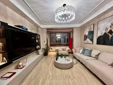 西山甲一号 临地铁 南北通透 满五 次新小区 精装修