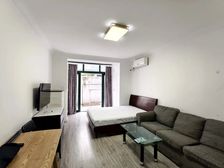 内环地铁口 带大院子 精装南北2房 看房有钥匙