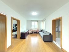 此房满五年,税费少,中间楼层,业主诚心出售