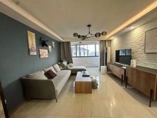 精装修复式买一层多一层,满五年税少,接受长期置换,配套齐全