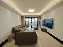 看青秀山全貌 南向五房两卫 元宝户型