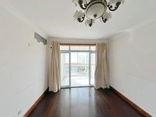 双卫生间 电梯房 医疗配套成熟 南北通透 交通便捷 近地铁