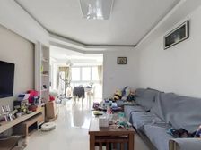 出行方便,业主配合看房,配合签约,价格可谈,随时入住!