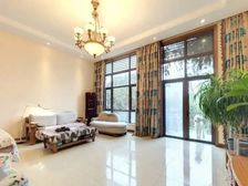 送花园500平,带双车位,四房超南,价格可谈,领包入住!