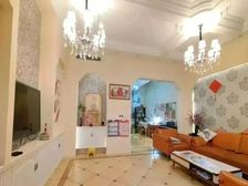 新上联排,精装修全送,户型方正,带车库,付款好可大谈,随时看