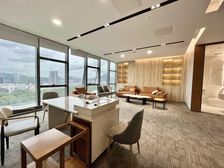 免租8个月丨创益科兴丨豪装整层丨全齐家私丨拎包办公 高使用率