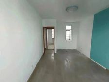 摩卡小城 中心位置 视野宽阔 有三房朝南 客餐厅南北通户型