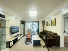 摩卡小城,南北通2房,飞机户型,豪华装修,景观楼层,房东急售