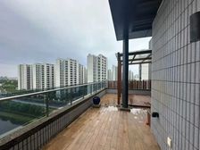 真实在售,随时可看,首府少见的顶楼复式带露台产品