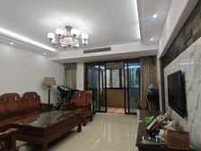 清枫和院南向精装四居 满二低层143平仅198万