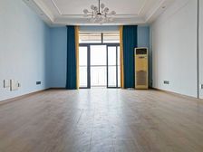 耙活3房轻轨近 背双!刚需 搞快冲