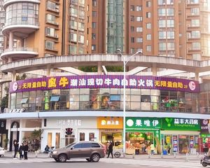 40米超长拐角展示面 十字路口中心位置二楼整层年租28万急售