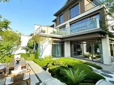 (单层120㎡)照母山端户合院别墅,实得450平,送3个车位