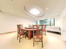 金河国际华庭南北朝向4居2卫带有花园靠谱出售