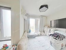 精装好房 中间楼层 临地铁 刚需房屋 出行方便 停车方便