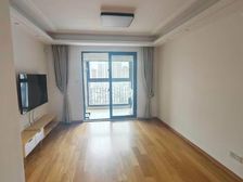 绿地天呈 次新房 出行方便 南北通透 医疗配套成熟 精装修