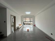 新上电梯洋房顶复带阁楼 可做4房 不靠高速 带固定车位