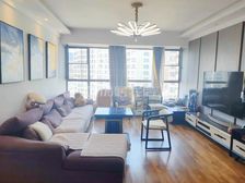 梦想典城 4室2厅2卫 精装修 170万元 130平米