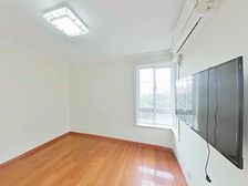 刚需必看 三房中间楼层 业主人好!小区环境优美!