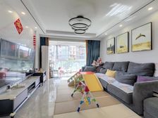 电梯洋房,一梯两户, 交通便利五年内精装修 房子满五年,2