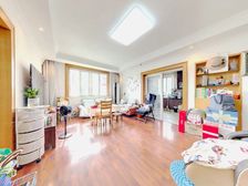 航天新苑,9号线漕河泾地铁口,双南边套南北通,位置优越,可看