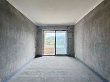 万达龙湖旁 次新电梯房 南北朝向 产权清晰随时交易