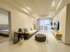 64万!!买巴国城正中心,现代风大两房,业主装修刚好一年